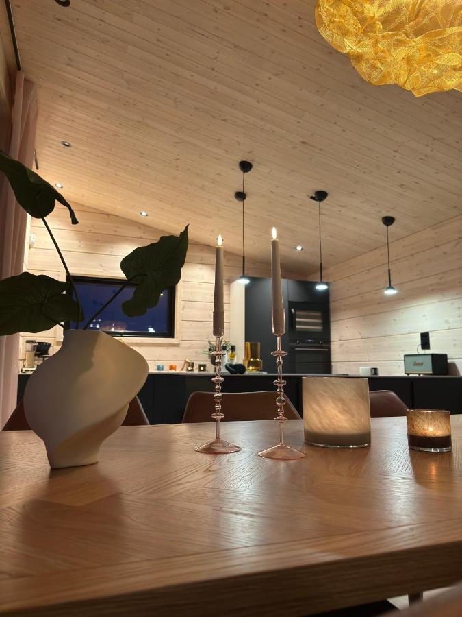 Ekkeroy Lodge - Arctic Living Vadsø Esterno foto