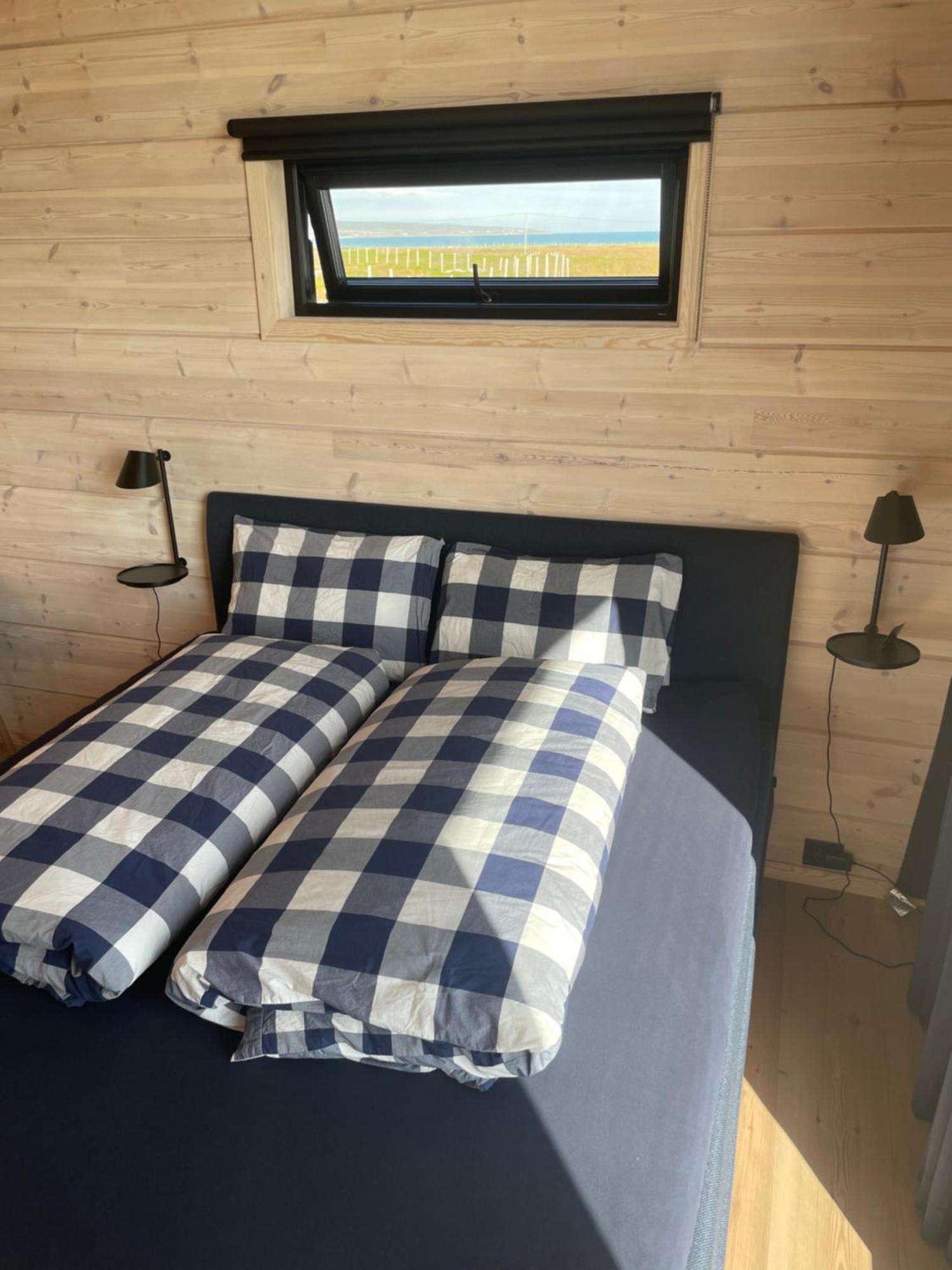 Ekkeroy Lodge - Arctic Living Vadsø Esterno foto